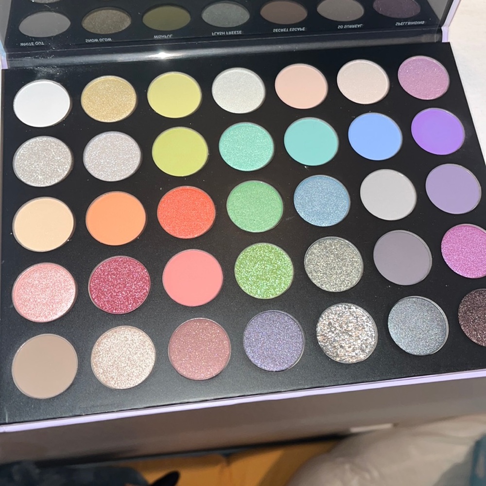 Morphe palette